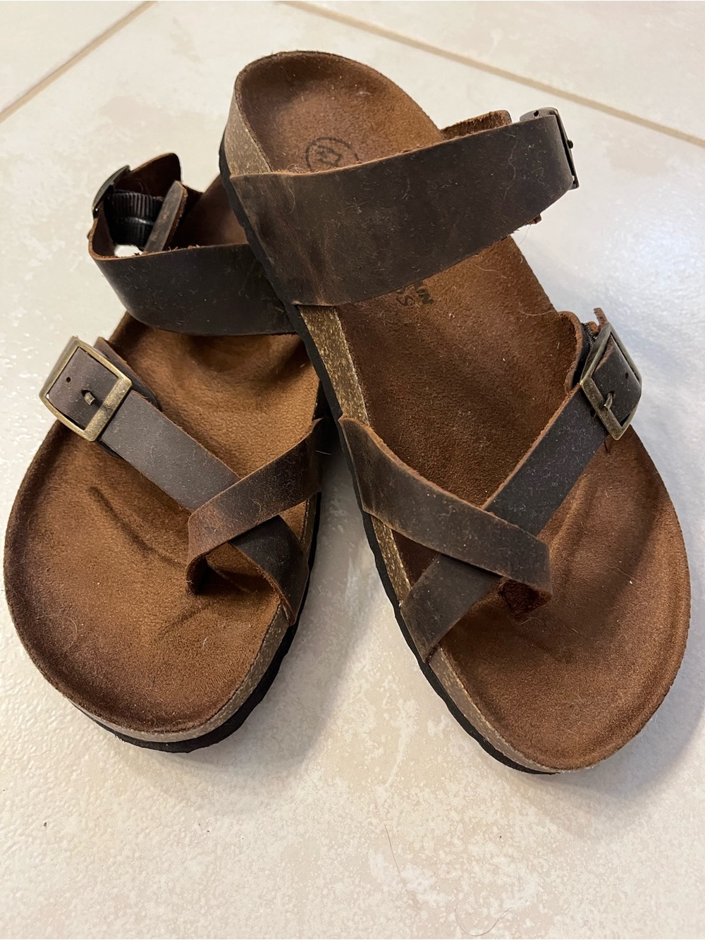White Mountain Footbeds Dark Brown Leather Cross-Strap Sandals with Buckles